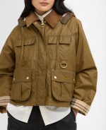 Barbour Liza Women's Waxed Jacket - Image 4